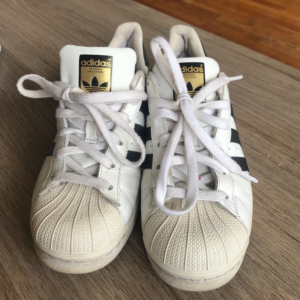 Adidas super stars